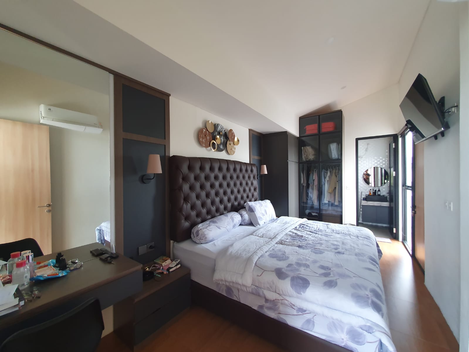 Rumah Dijual Furnished di Cluster Waterfront Lippo Cikarang
